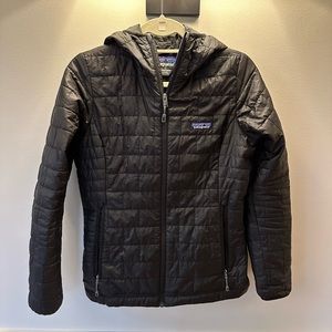 Patagonia women’s hooded nano puff